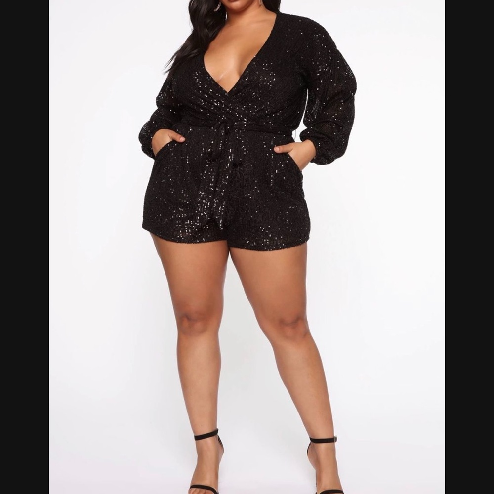 catch a glimmer metallic romper Fashion nova Size L
